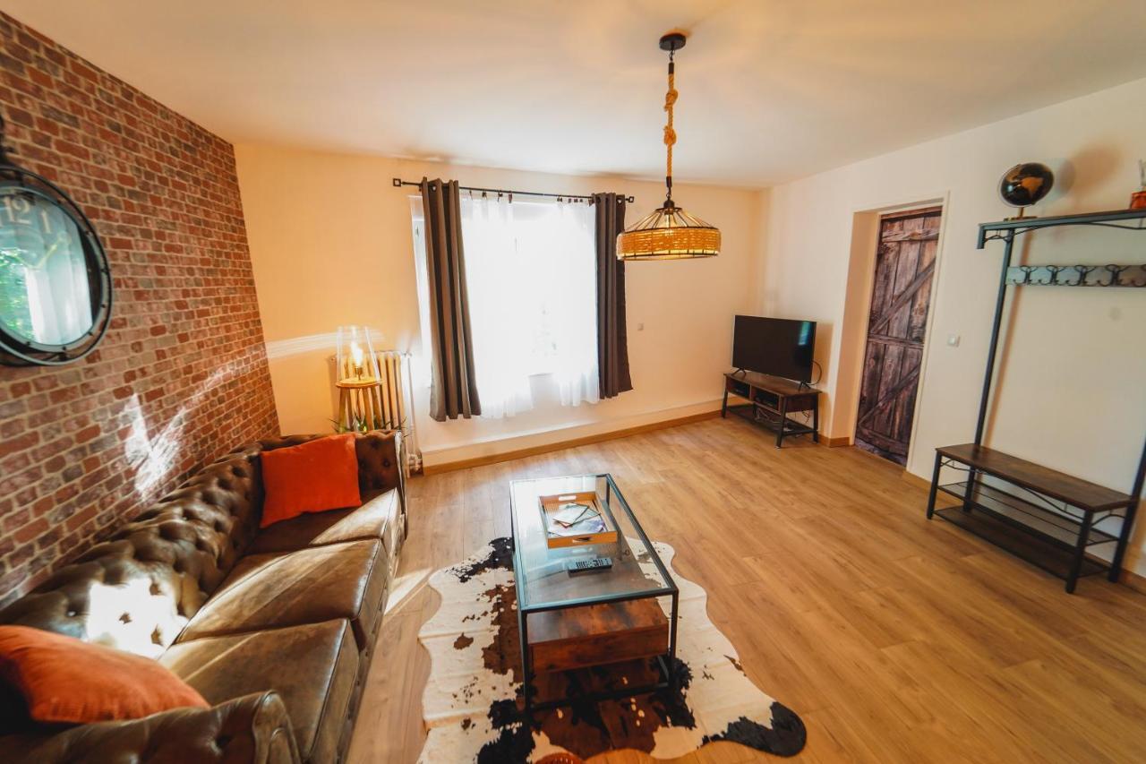 The Vintage Apartment Au Coeur De La Ville De Rimbaud ชาร์เลอวิลล์-เมซิแยร์ ภายนอก รูปภาพ
